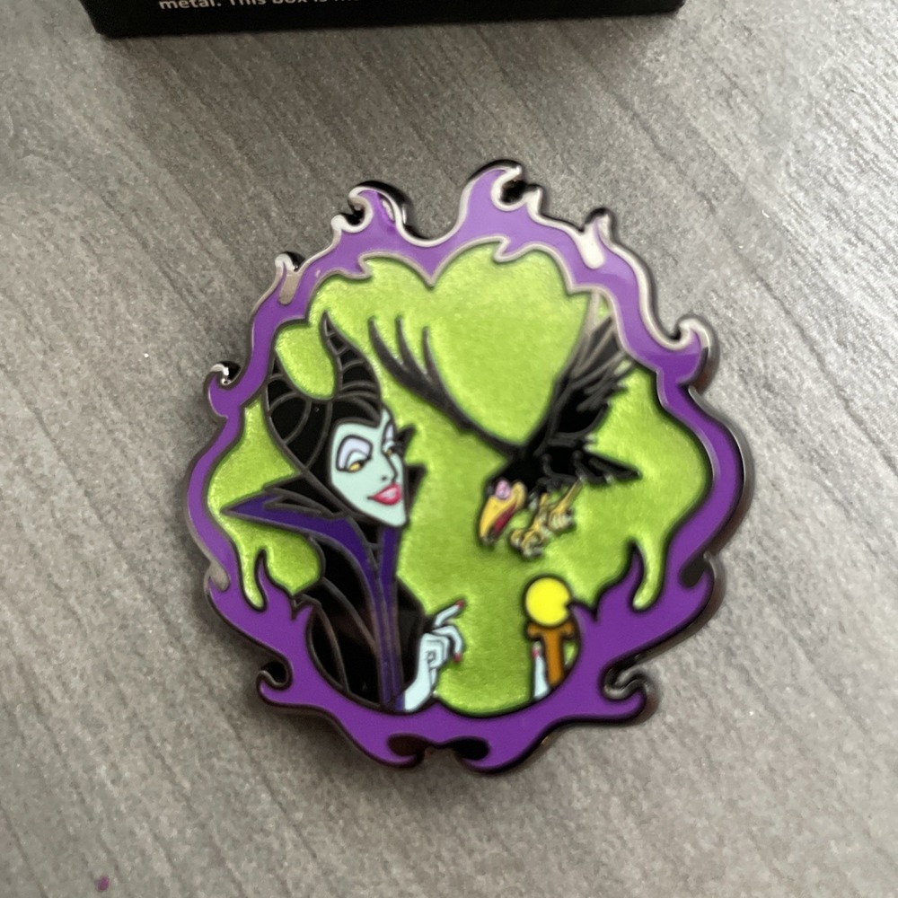 Disney Villains Maleficent Diablo Blind Box Enamel Pin Hot Topic 2026